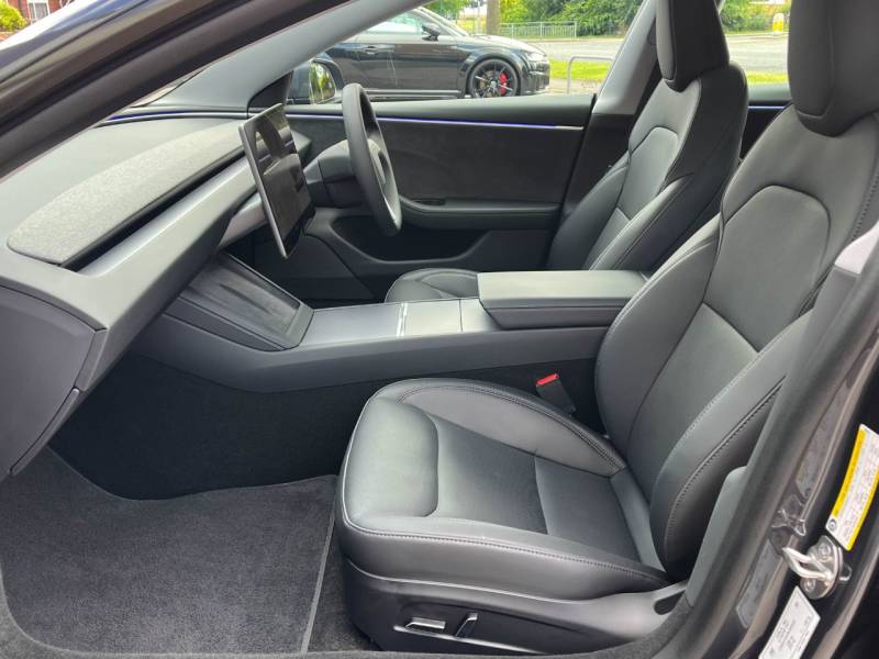 Tesla Model 3   Registered:2024(24)