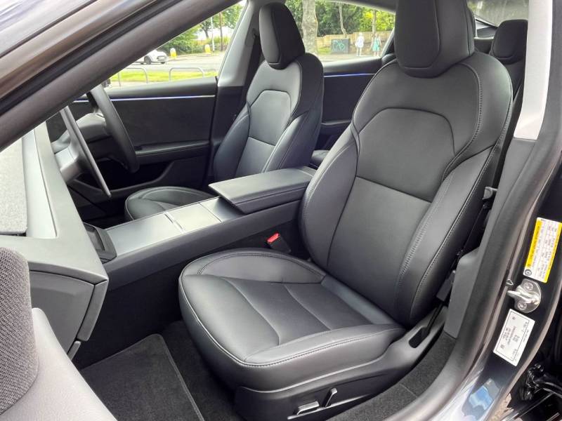 Tesla Model 3   Registered:2024(24)