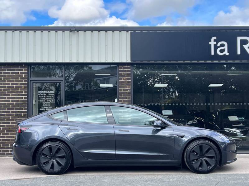 Tesla Model 3   Registered:2024(24)