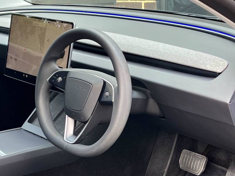 Tesla Model 3   Registered:2024(24)