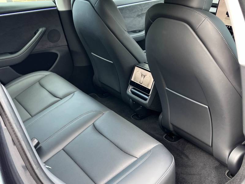 Tesla Model 3   Registered:2024(24)