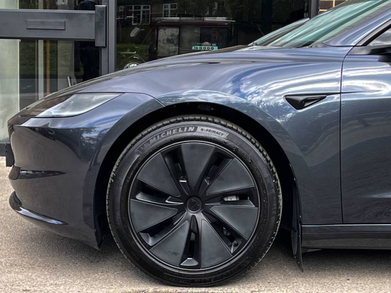 Tesla Model 3   Registered:2024(24)