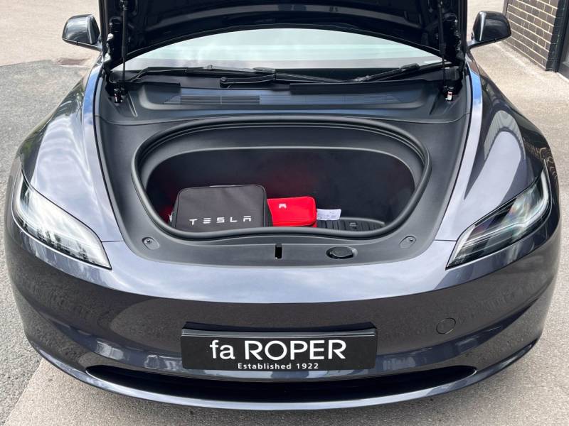 Tesla Model 3   Registered:2024(24)