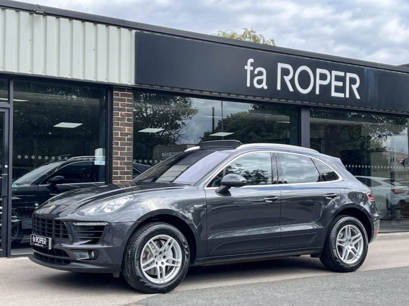 Porsche Macan   Registered:2017(17)