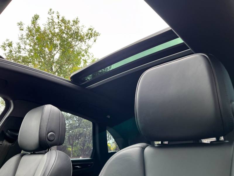 Porsche Macan   Registered:2017(17)