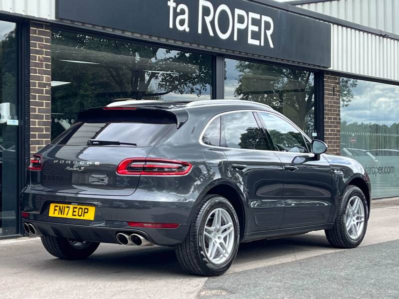 Porsche Macan   Registered:2017(17)