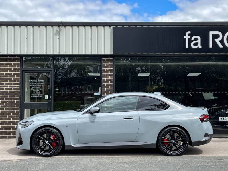 BMW 2 Series   Registered:2022(22)