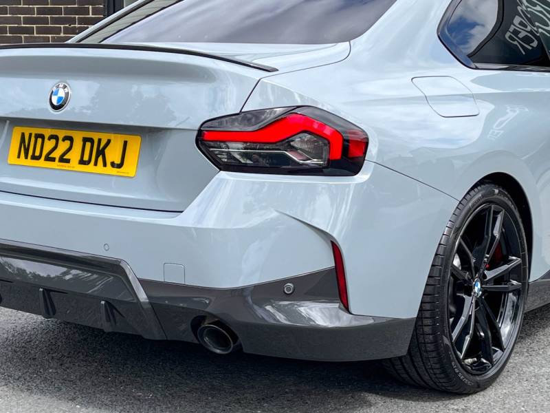 BMW 2 Series   Registered:2022(22)