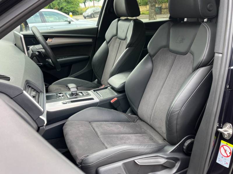 Audi Q5   Registered:2018(18)