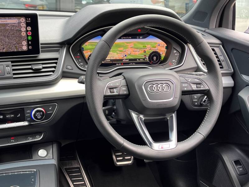 Audi Q5   Registered:2018(18)