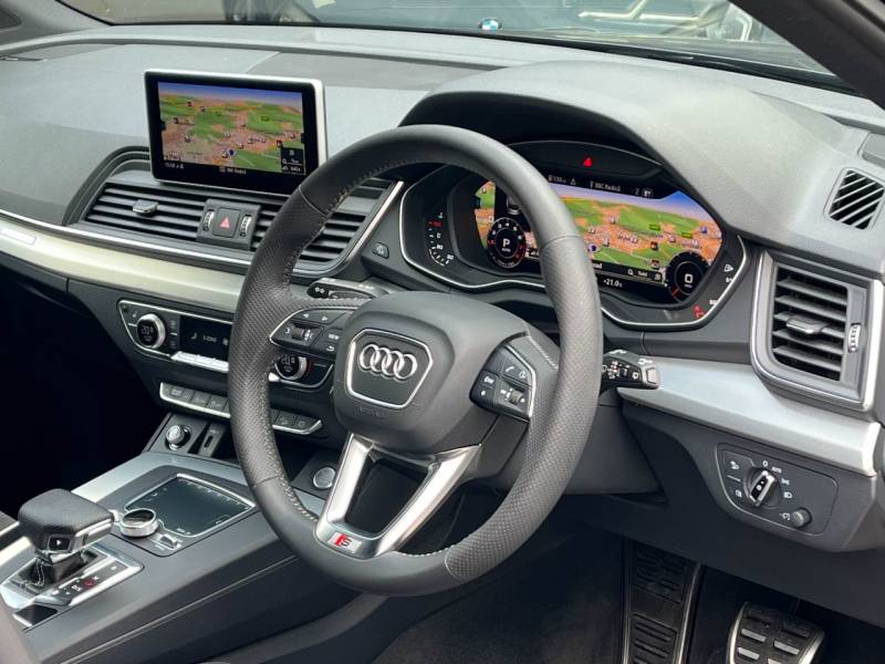 Audi Q5   Registered:2018(18)