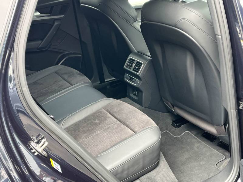 Audi Q5   Registered:2018(18)