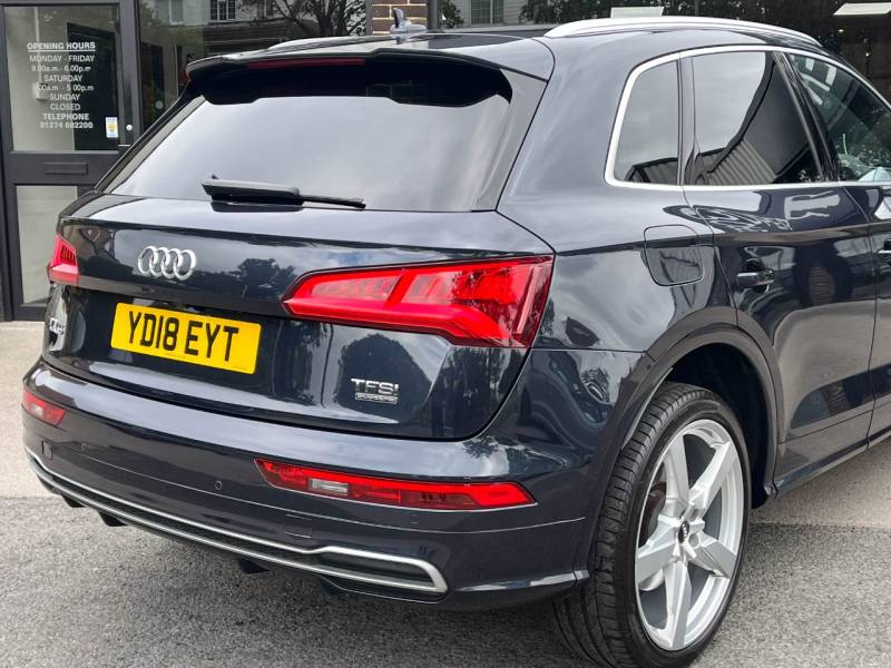 Audi Q5   Registered:2018(18)