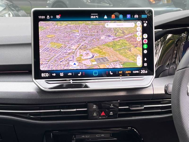 Volkswagen Golf   Registered:2024(74)