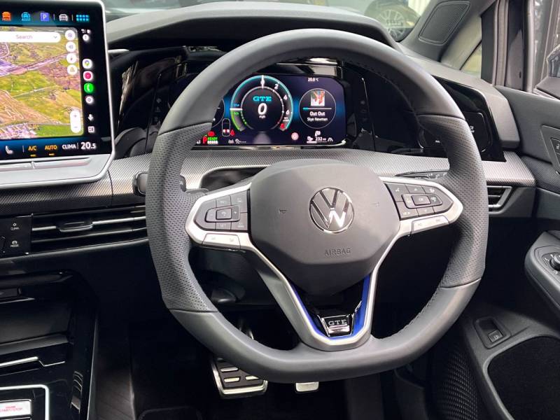 Volkswagen Golf   Registered:2024(74)