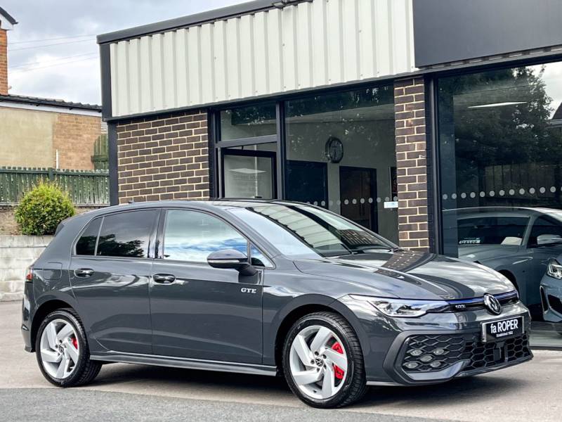 Volkswagen Golf   Registered:2024(74)