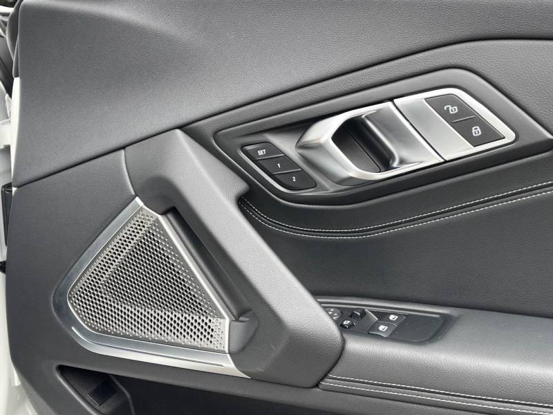 BMW Z4   Registered:2020(20)