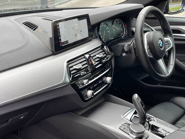 2018 BMW 5 Series 2.0 520d xDrive M Sport Pro Auto 190ps