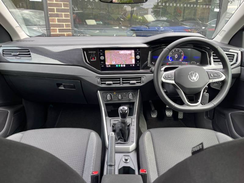 Volkswagen Polo   Registered:2024(24)