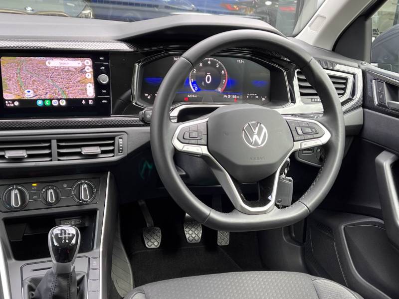 Volkswagen Polo   Registered:2024(24)