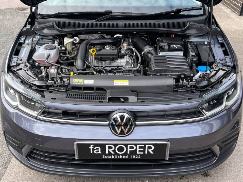 Volkswagen Polo   Registered:2024(24)