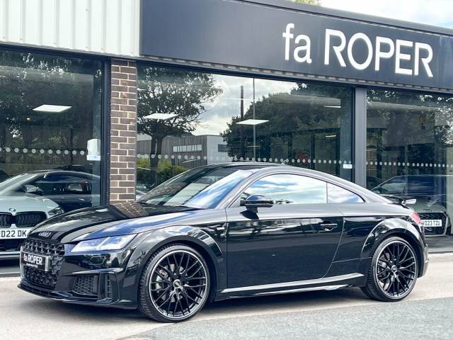 2022 Audi TT Coupe 2.0 40 TFSI Black Edition S tronic 197ps