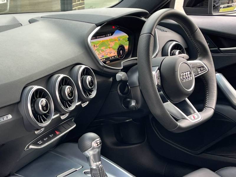 Audi TT Coupe   Registered:2022(22)