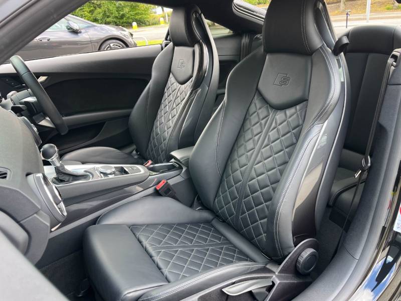 Audi TT Coupe   Registered:2022(22)