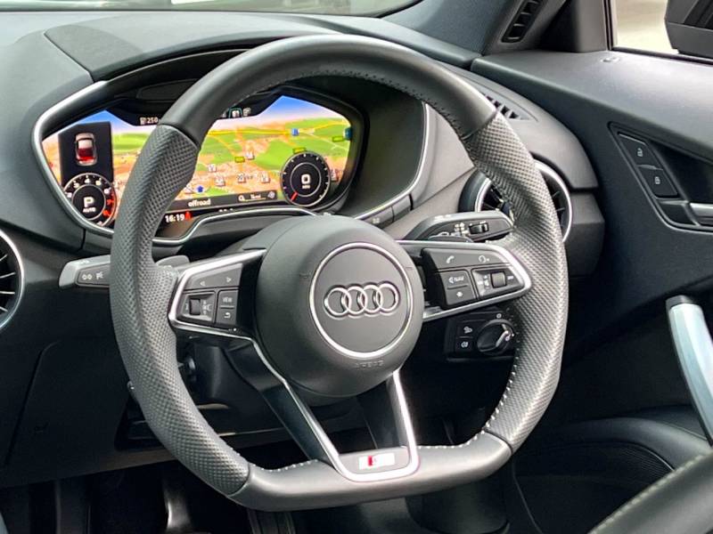 Audi TT Coupe   Registered:2022(22)