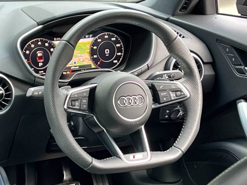 Audi TT Coupe   Registered:2022(22)