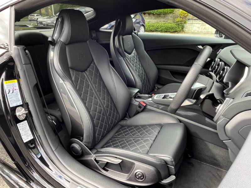 Audi TT Coupe   Registered:2022(22)