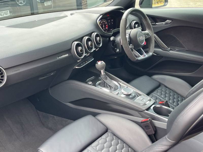 Audi TT RS   Registered:2023(23)