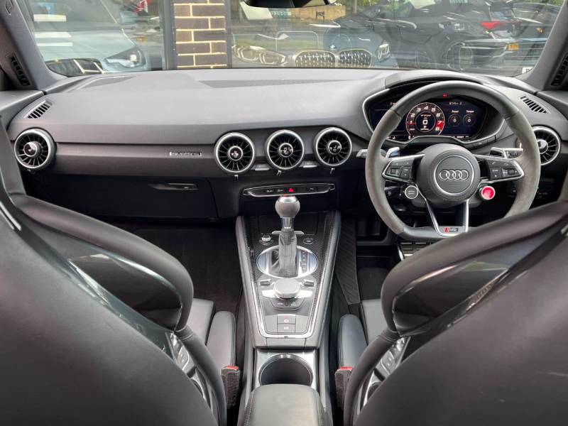 Audi TT RS   Registered:2023(23)