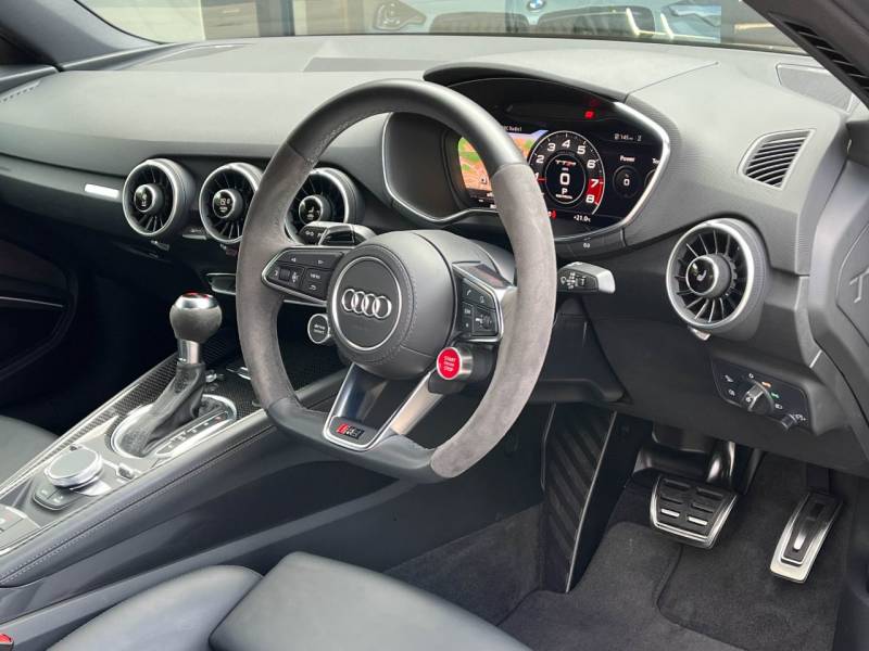 Audi TT RS   Registered:2023(23)