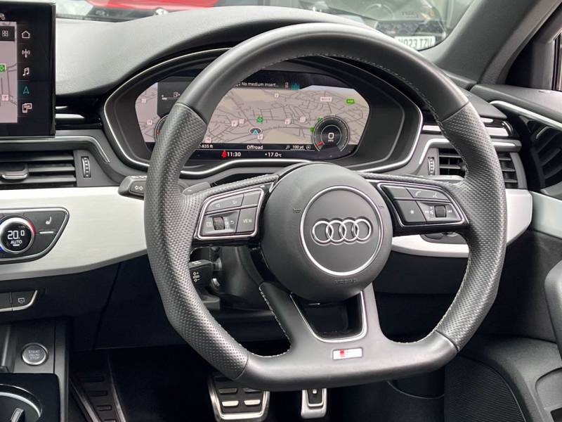 Audi A4 Avant   Registered:2023(23)