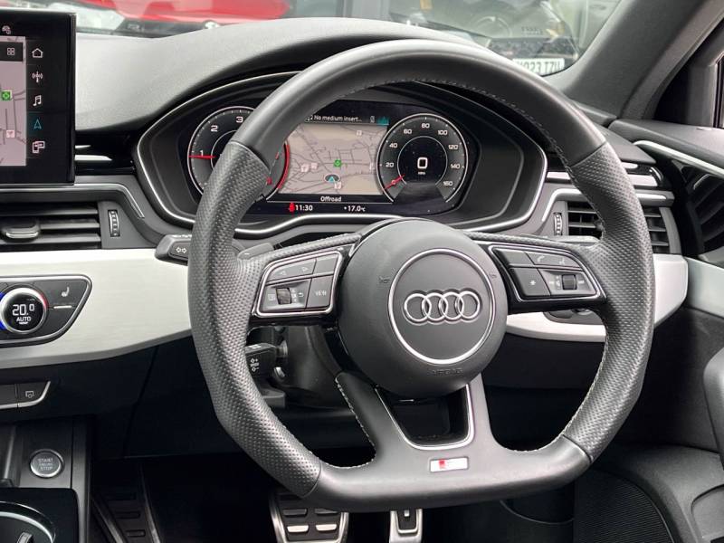 Audi A4 Avant   Registered:2023(23)