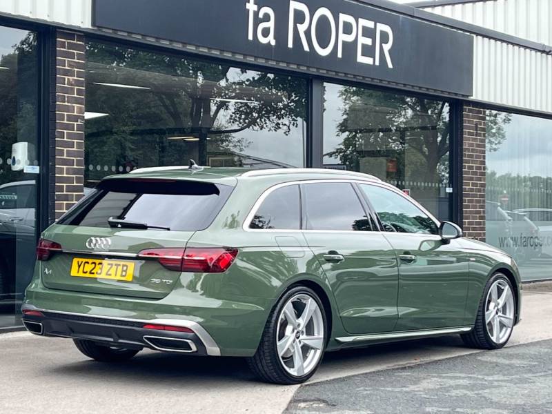 Audi A4 Avant   Registered:2023(23)