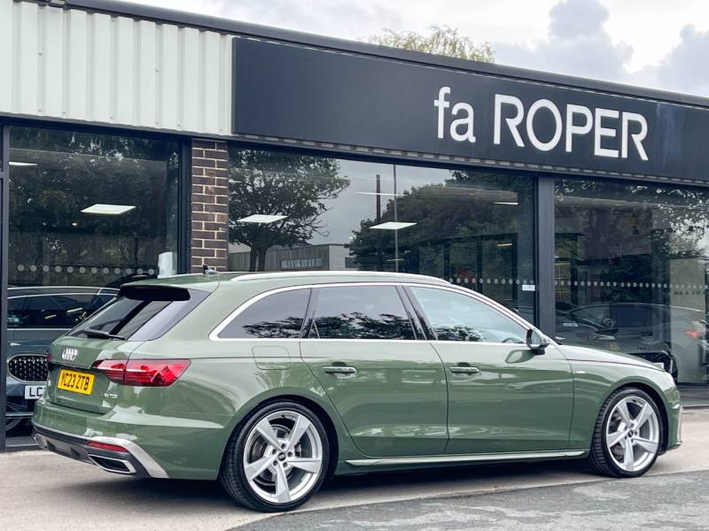 Audi A4 Avant   Registered:2023(23)