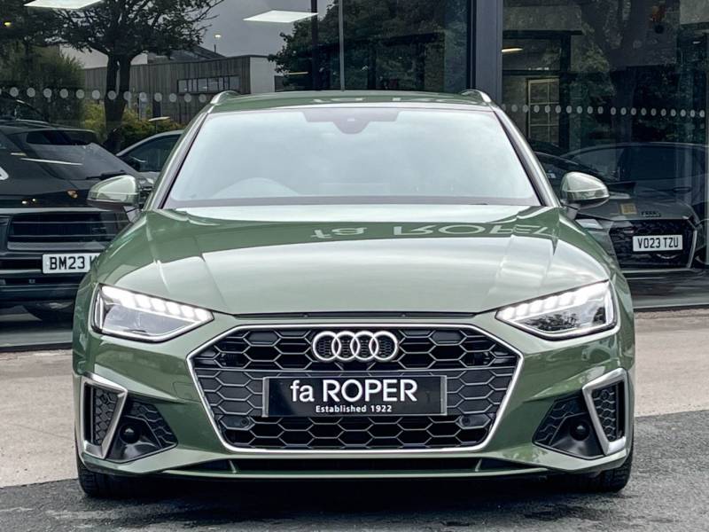 Audi A4 Avant   Registered:2023(23)