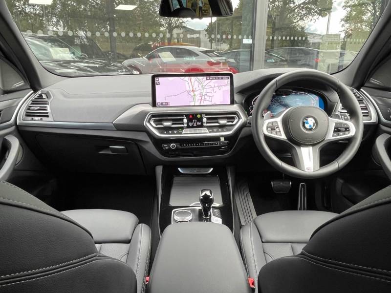 BMW X3   Registered:2024(74)