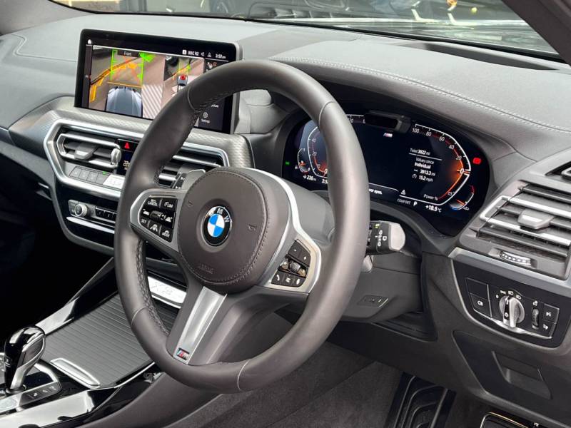 BMW X3   Registered:2024(74)