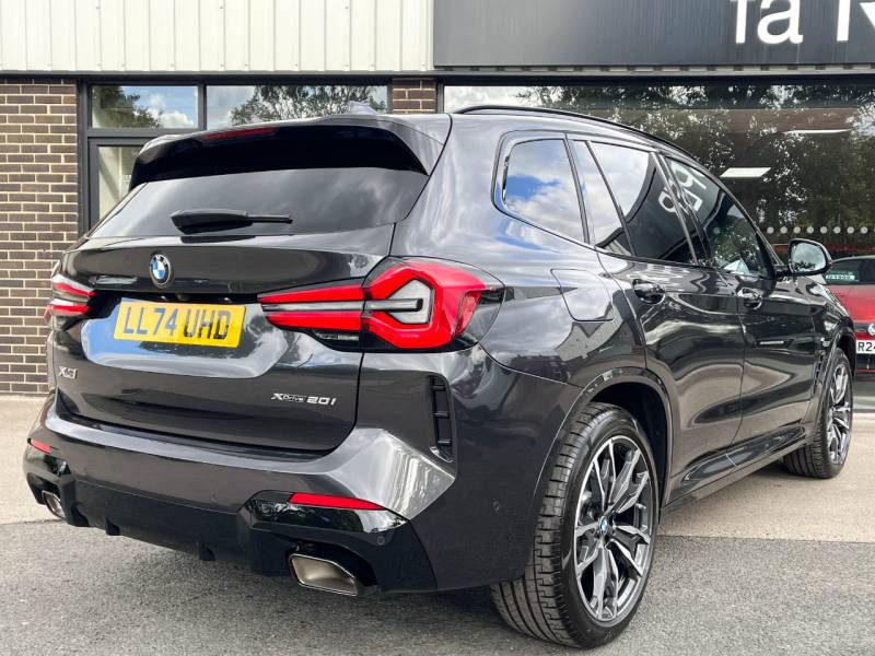 BMW X3   Registered:2024(74)