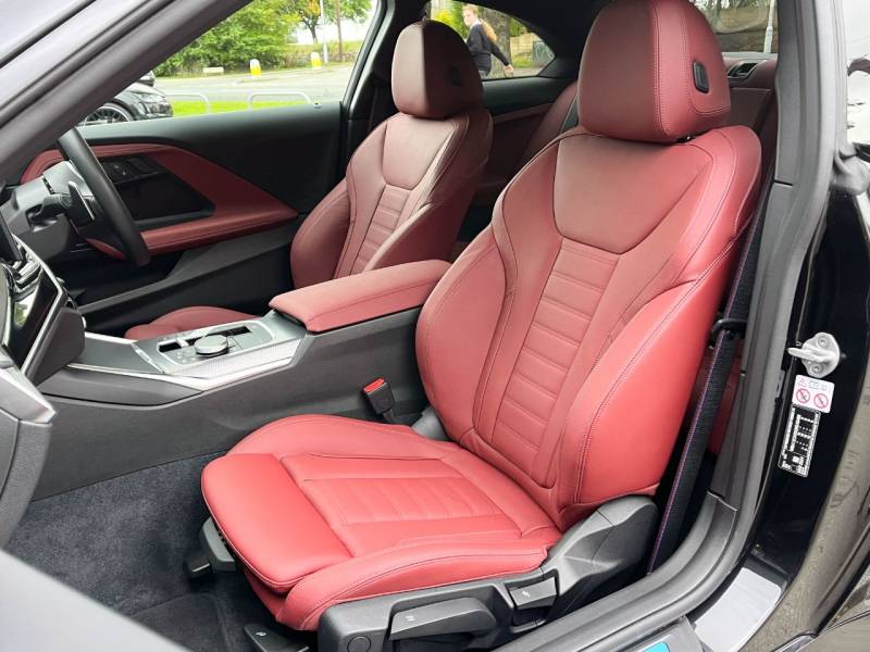 BMW 2 Series   Registered:2024(24)