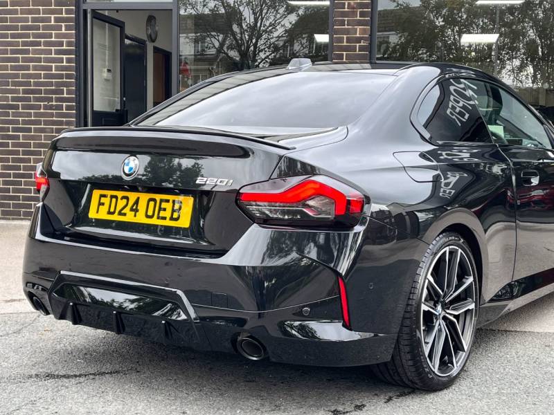 BMW 2 Series   Registered:2024(24)