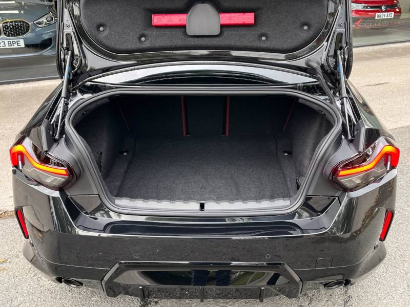 BMW 2 Series   Registered:2024(24)