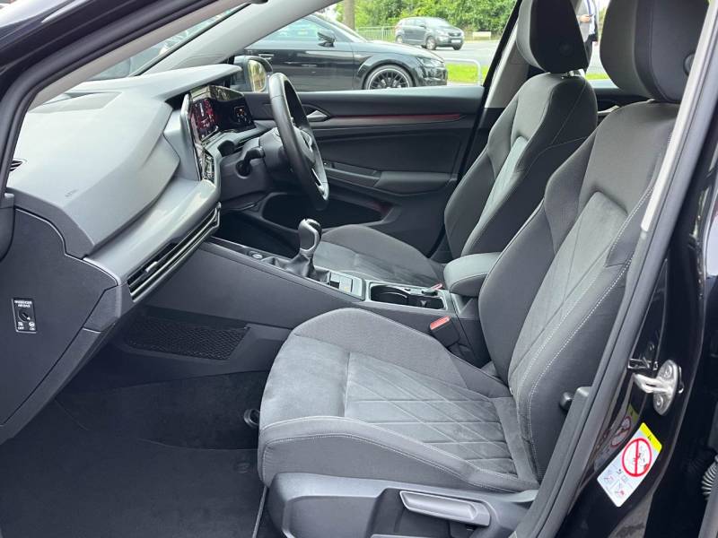 Volkswagen Golf   Registered:2022(72)