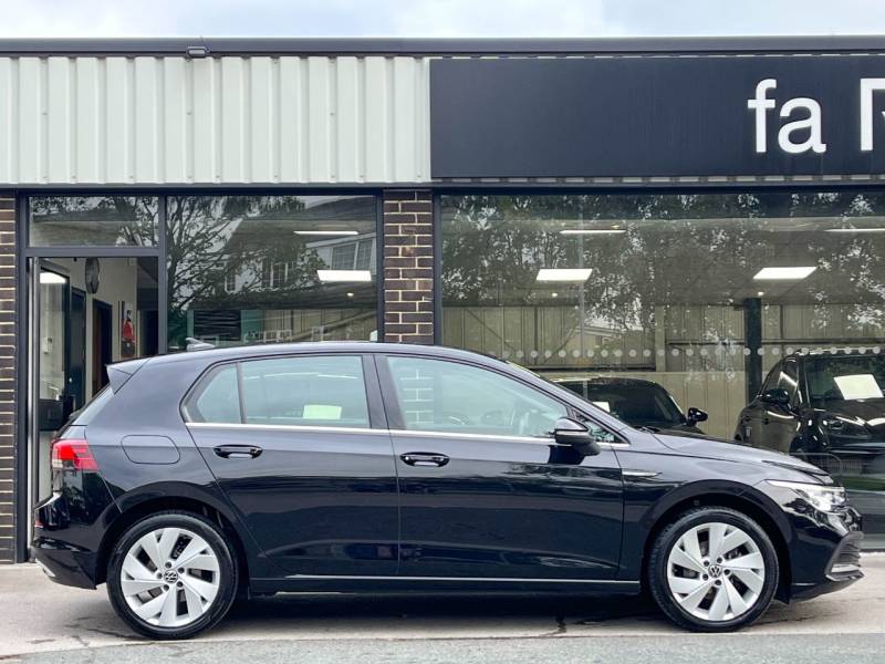 Volkswagen Golf   Registered:2022(72)