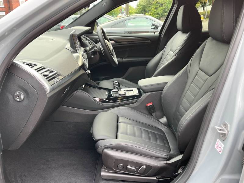 BMW X4   Registered:2023(73)