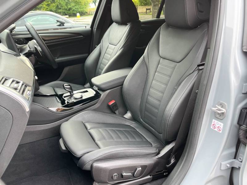 BMW X4   Registered:2023(73)