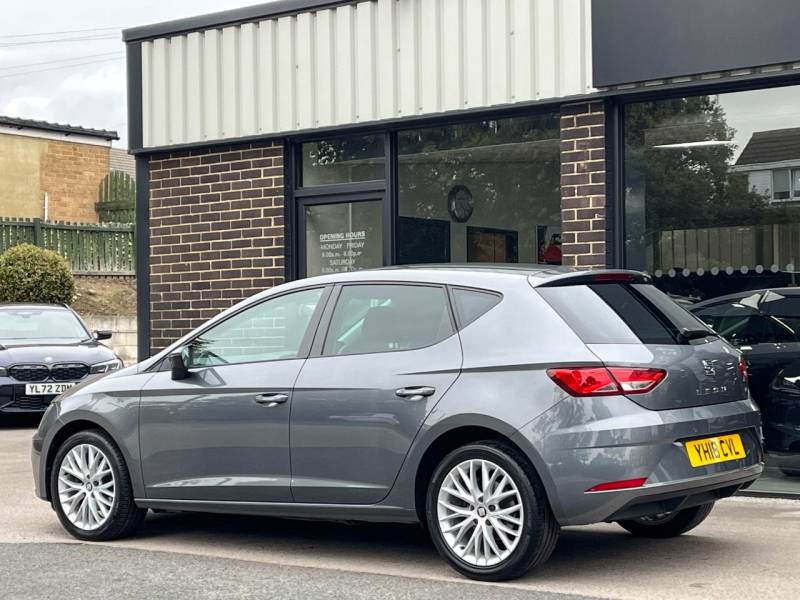 SEAT Leon   Registered:2018(18)